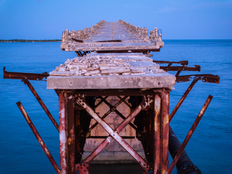 Urban exploration, abandoned places and graffiti | Matthew Hoyos